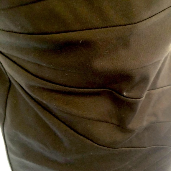 Le chateau black shift dress - Picture 2 of 2